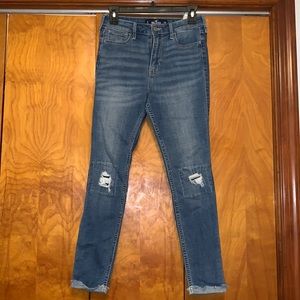 Medium wash- High rise crop super skinny jean